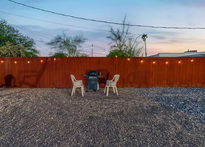 House And Casita, 2 Bedroom 2 Ba, Near U Of A, Fenced