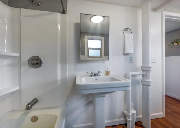 House And Casita, 2 Bedroom 2 Ba, Near U Of A, Fenced