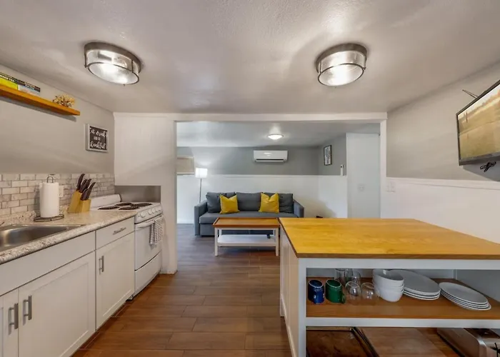 Holiday home House And Casita, 2 Bedroom 2 Ba, Near U Of A, Fenced