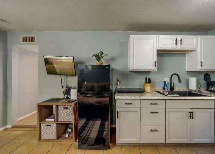 House And Casita, 2 Bedroom 2 Ba, Near U Of A, Fenced * Tucson