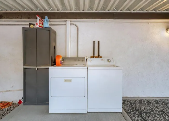 House And Casita, 2 Bedroom 2 Ba, Near U Of A, Fenced Tucson